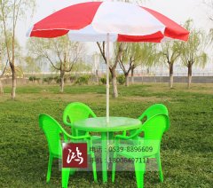 直径90cm圆桌 绿桌绿椅带红伞